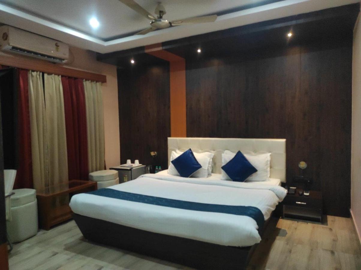 Hotel Himalaya Bongaigaon Bagian luar foto